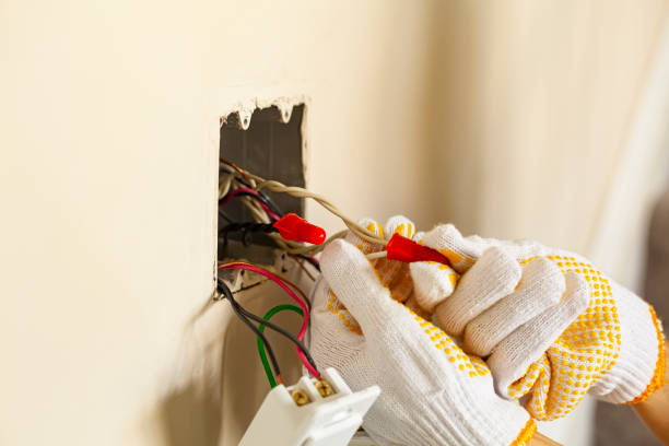 Best Electrical Outlet Installation and Repair  in Man, IL